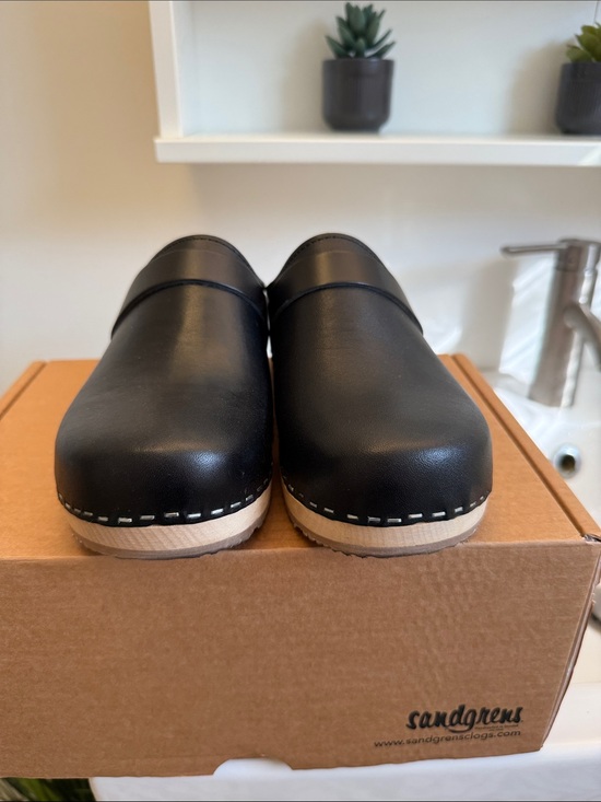 Sandgrens Shoes - Nearly new Sandgrens Swedish Clogs - size 39